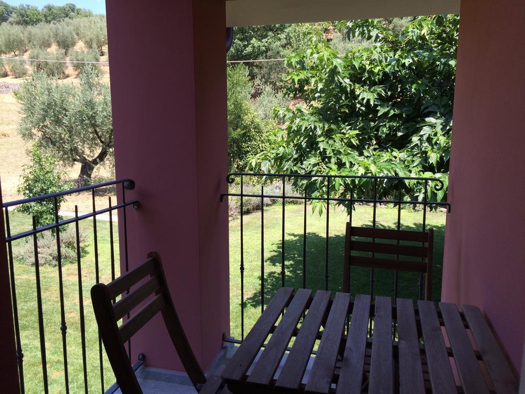 Agriturismo Terrarossa Pistoia Rum bild