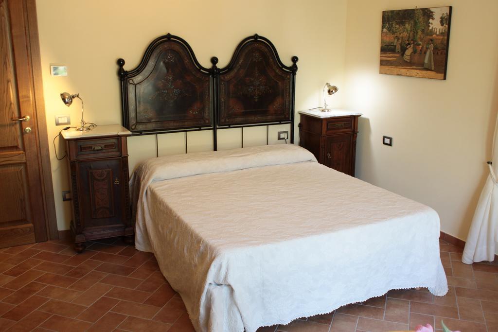 Agriturismo Terrarossa Pistoia Rum bild