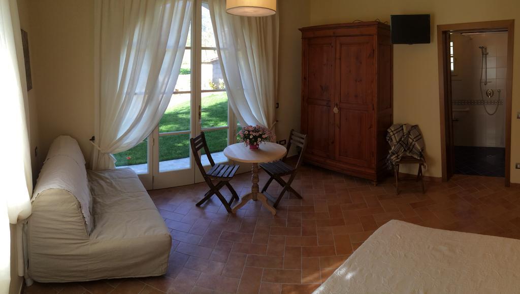 Agriturismo Terrarossa Pistoia Rum bild